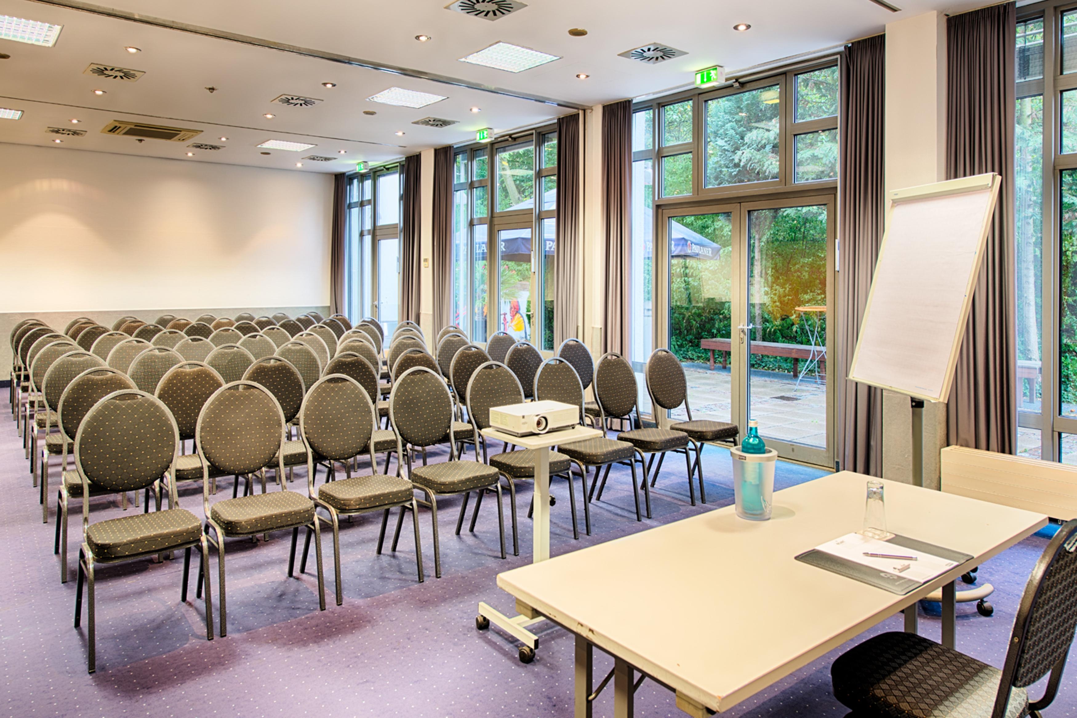 Achat Hotel Stuttgart Airport Messe Exteriör bild