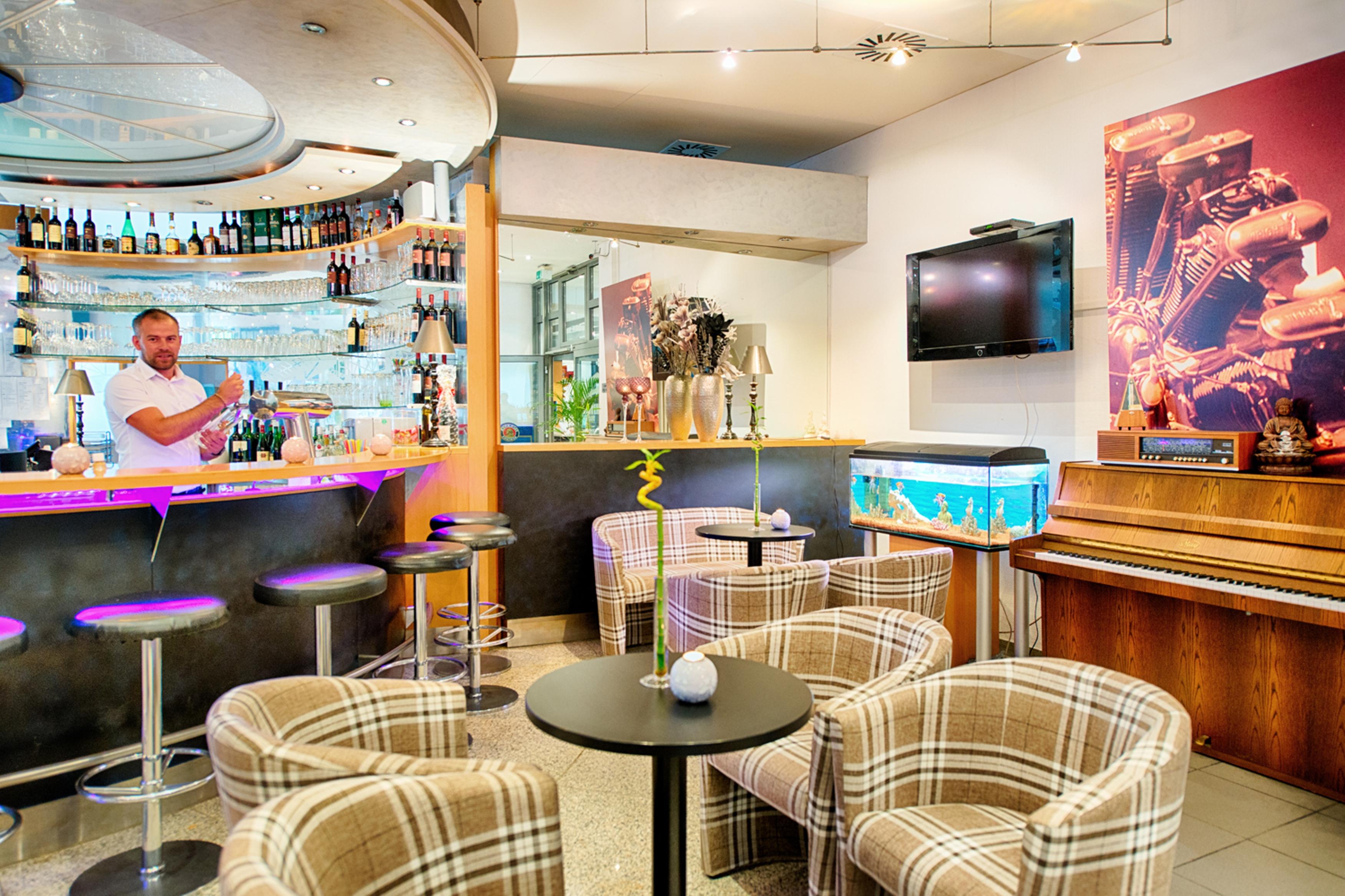 Achat Hotel Stuttgart Airport Messe Exteriör bild