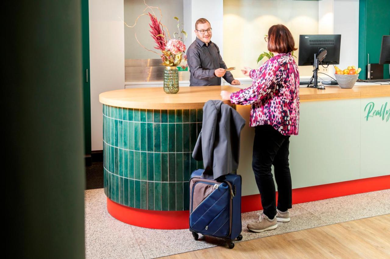 Achat Hotel Stuttgart Airport Messe Exteriör bild