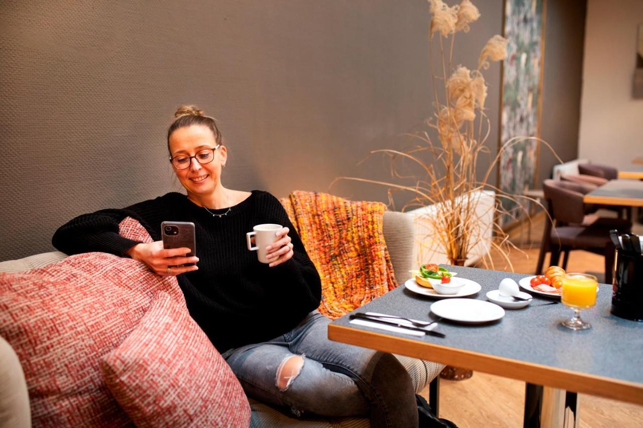 Achat Hotel Stuttgart Airport Messe Exteriör bild