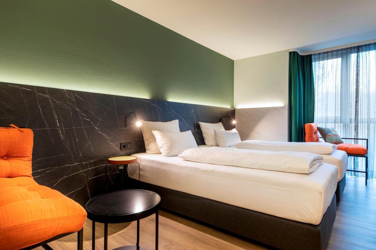 Achat Hotel Stuttgart Airport Messe Exteriör bild